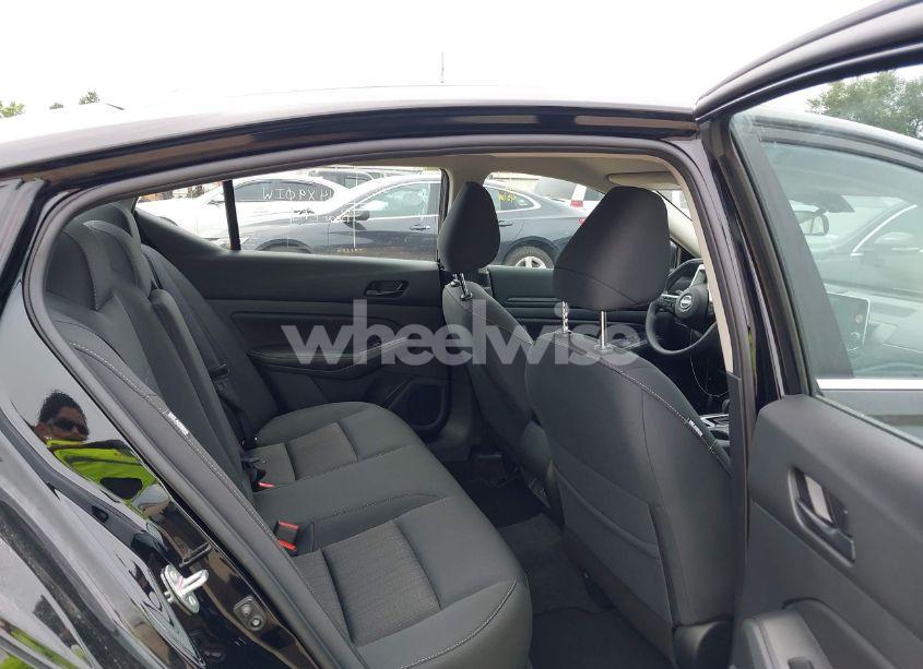 Photo 8 of 2025 Nissan Altima SV FWD (VIN 1N4BL4DV7SN398042)