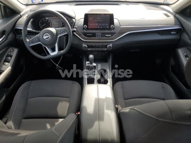 Photo 2 of 2025 NISSAN ALTIMA SV (VIN 1N4BL4DV7SN398932)