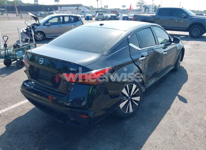 Photo 4 of 2019 Nissan Altima 2.5 SV (VIN 1N4BL4DV8KC119399)