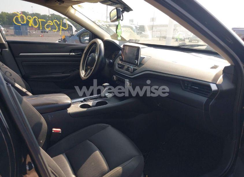 Photo 5 of 2019 Nissan Altima 2.5 SV (VIN 1N4BL4DV8KC119399)