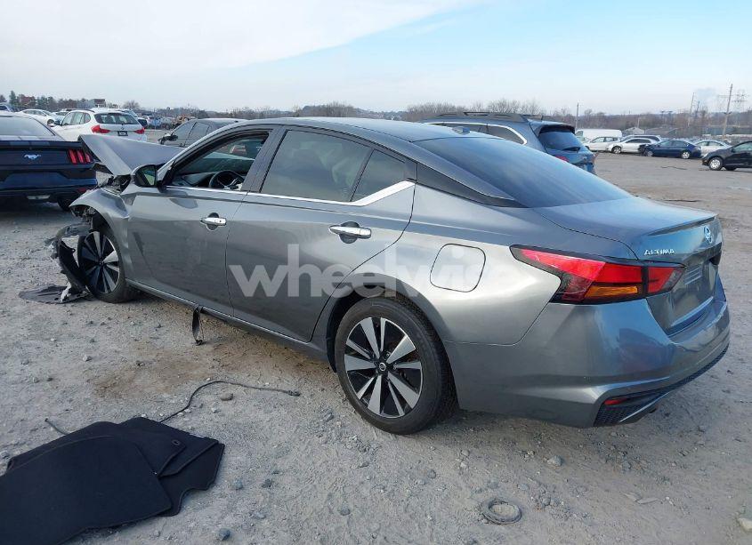Photo 3 of 2019 Nissan Altima 2.5 SV (VIN 1N4BL4DV8KC120715)