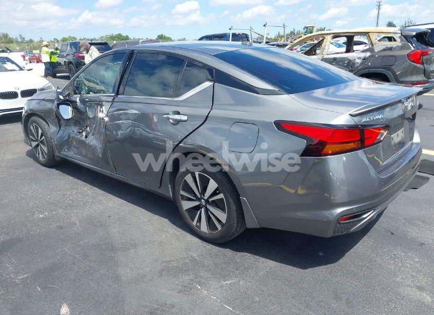 Photo 3 of 2019 Nissan Altima 2.5 SV (VIN 1N4BL4DV8KC123713)