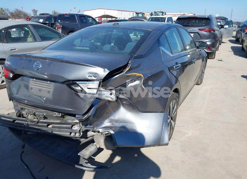 Photo 4 of 2019 Nissan Altima 2.5 SV (VIN 1N4BL4DV8KC132878)