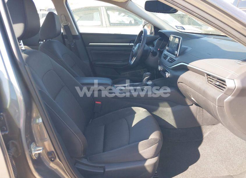 Photo 5 of 2019 Nissan Altima 2.5 SV (VIN 1N4BL4DV8KC132878)