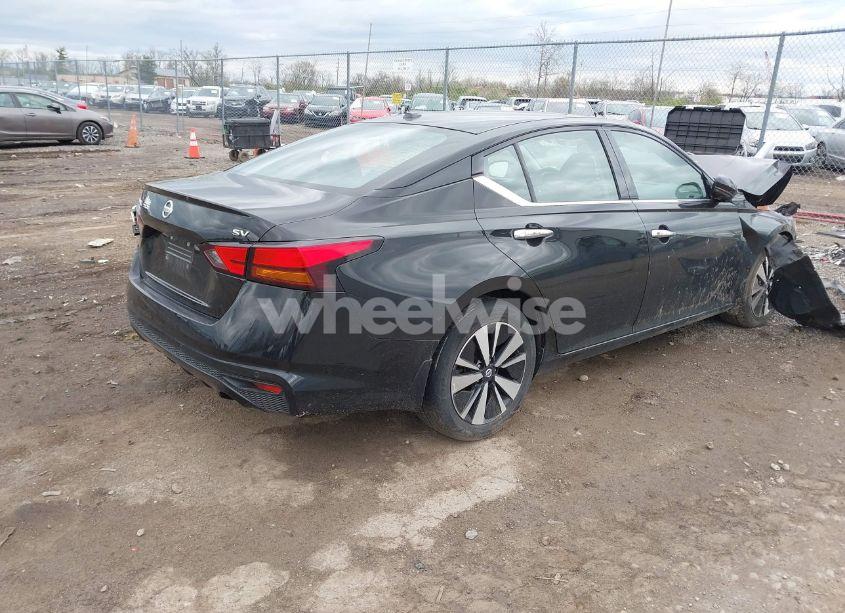 Photo 4 of 2019 Nissan Altima 2.5 SV (VIN 1N4BL4DV8KC165542)
