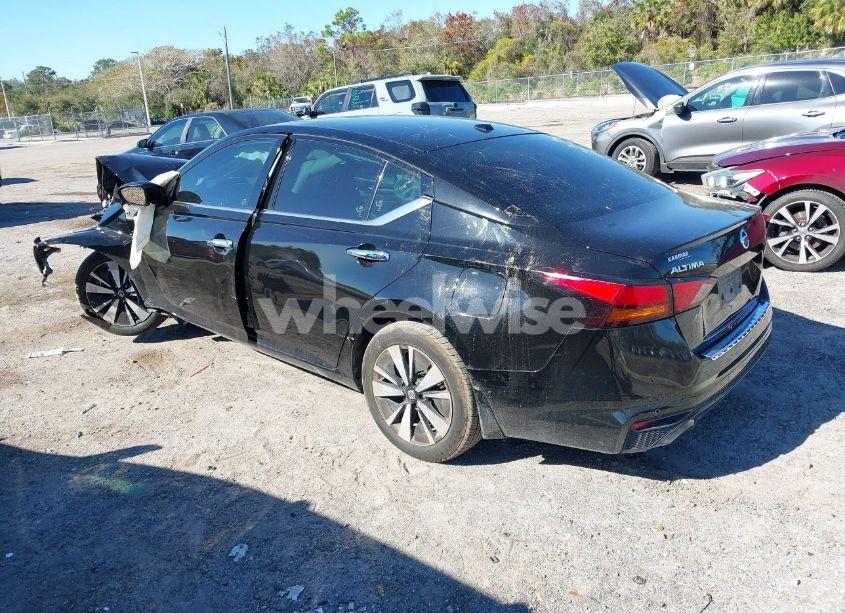 Photo 3 of 2020 Nissan Altima SV FWD (VIN 1N4BL4DV8LC265092)