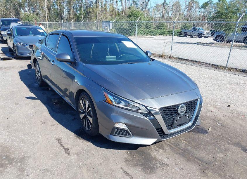 2021 Nissan Altima SV FWD (VIN 1N4BL4DV8MN307945) main photo