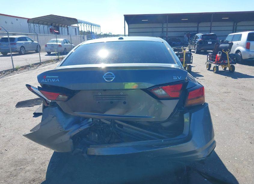 Photo 16 of 2021 Nissan Altima SV FWD (VIN 1N4BL4DV8MN307945)