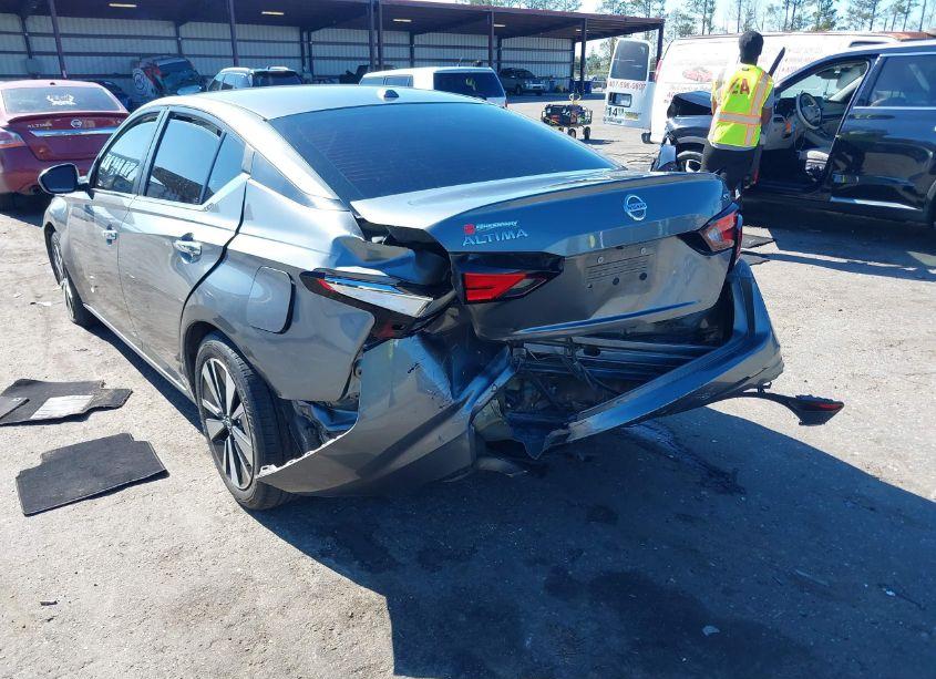 Photo 3 of 2021 Nissan Altima SV FWD (VIN 1N4BL4DV8MN307945)