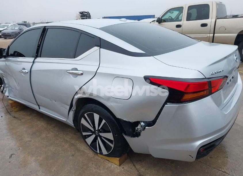 Photo 17 of 2021 Nissan Altima SV FWD (VIN 1N4BL4DV8MN357776)