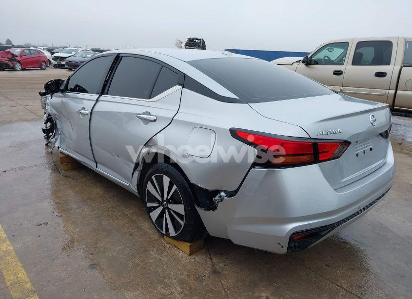 Photo 3 of 2021 Nissan Altima SV FWD (VIN 1N4BL4DV8MN357776)