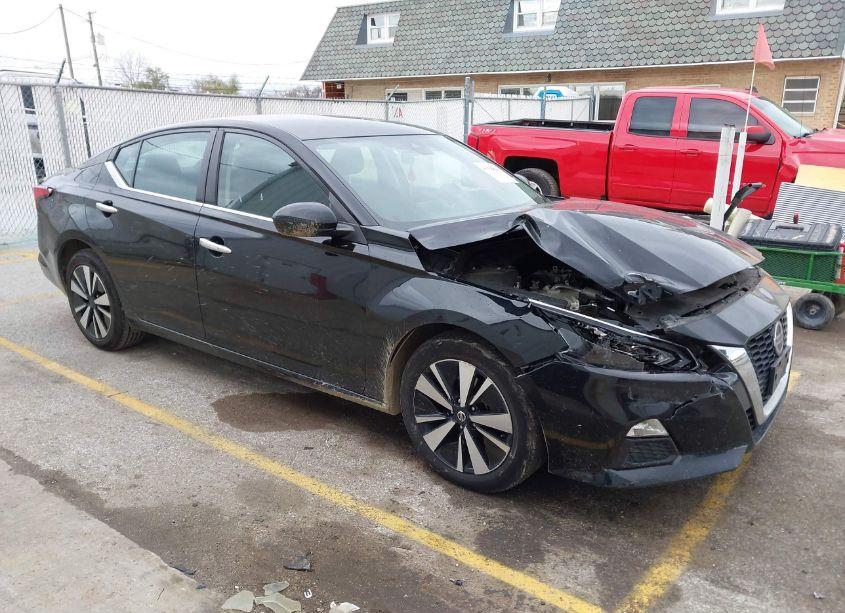 2021 Nissan Altima SV FWD (VIN 1N4BL4DV8MN360581) main photo