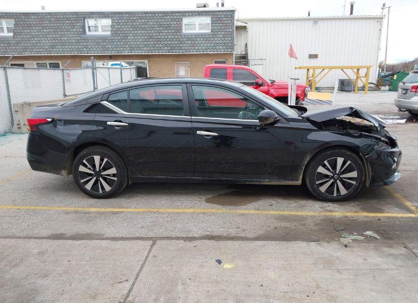Photo 13 of 2021 Nissan Altima SV FWD (VIN 1N4BL4DV8MN360581)