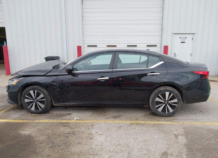 Photo 14 of 2021 Nissan Altima SV FWD (VIN 1N4BL4DV8MN360581)