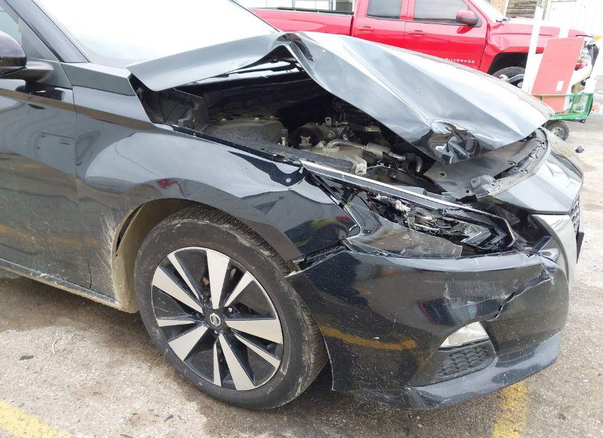 Photo 6 of 2021 Nissan Altima SV FWD (VIN 1N4BL4DV8MN360581)