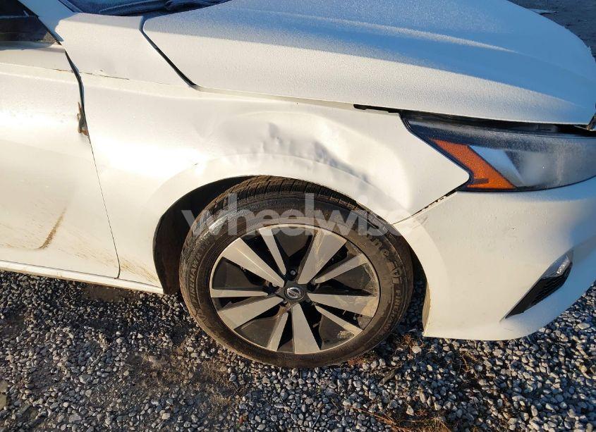 Photo 17 of 2021 Nissan Altima SV FWD (VIN 1N4BL4DV8MN408256)