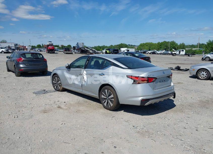 Photo 3 of 2022 Nissan Altima SV FWD (VIN 1N4BL4DV8NN308773)