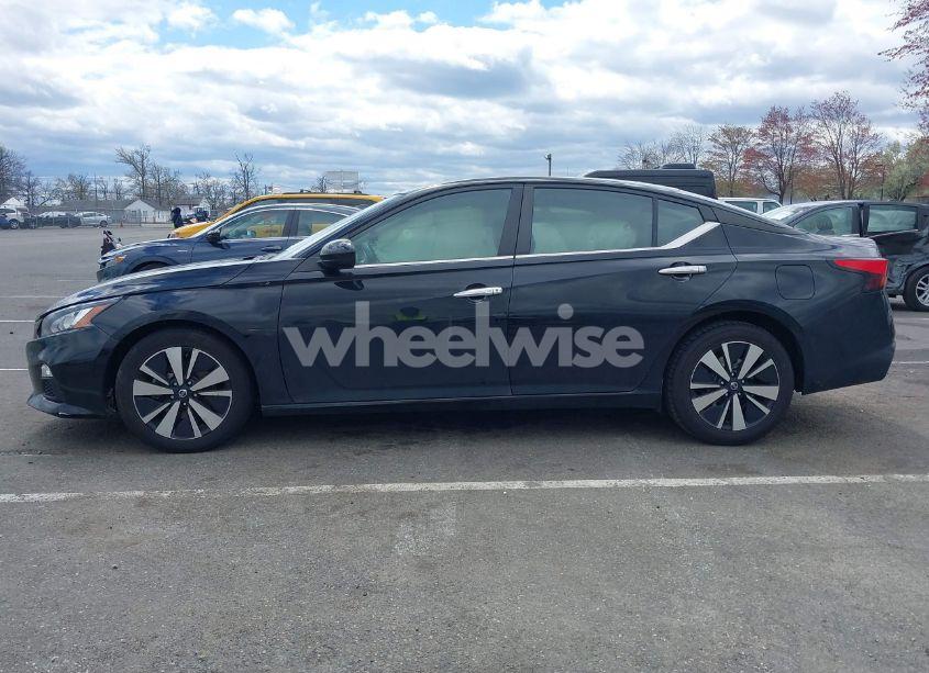 Photo 14 of 2022 Nissan Altima SV FWD (VIN 1N4BL4DV8NN318591)