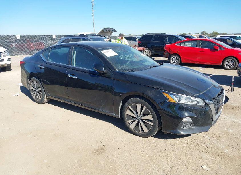 2022 Nissan Altima SV FWD (VIN 1N4BL4DV8NN366012) main photo