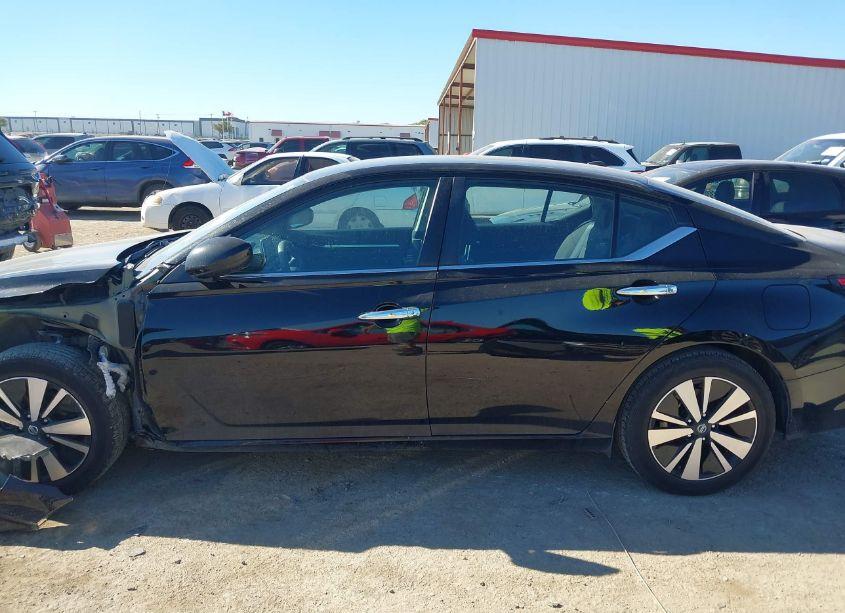 Photo 14 of 2022 Nissan Altima SV FWD (VIN 1N4BL4DV8NN366012)