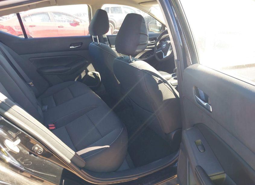 Photo 8 of 2022 Nissan Altima SV FWD (VIN 1N4BL4DV8NN366012)