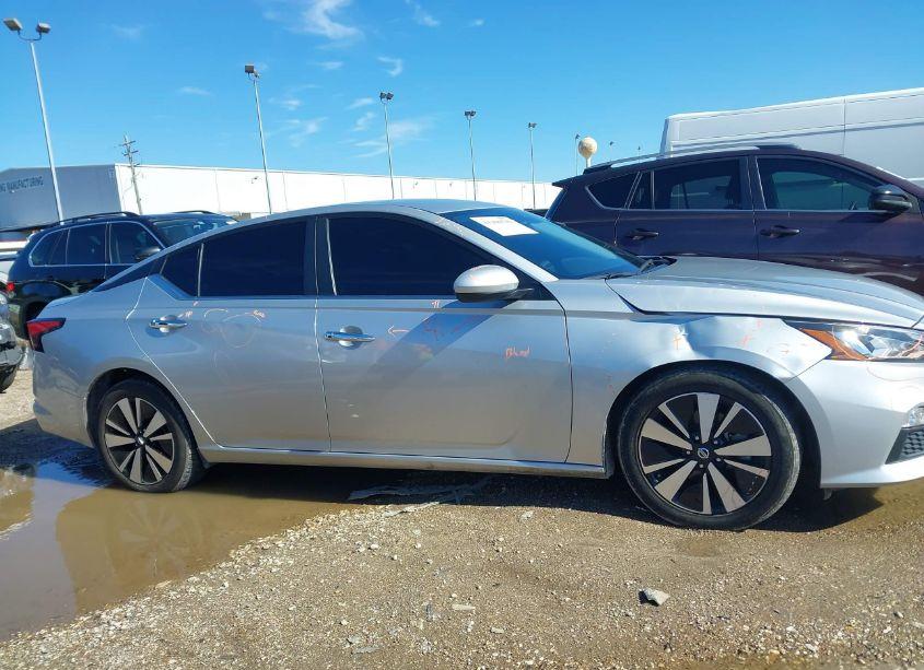 Photo 13 of 2022 Nissan Altima SV FWD (VIN 1N4BL4DV8NN371131)