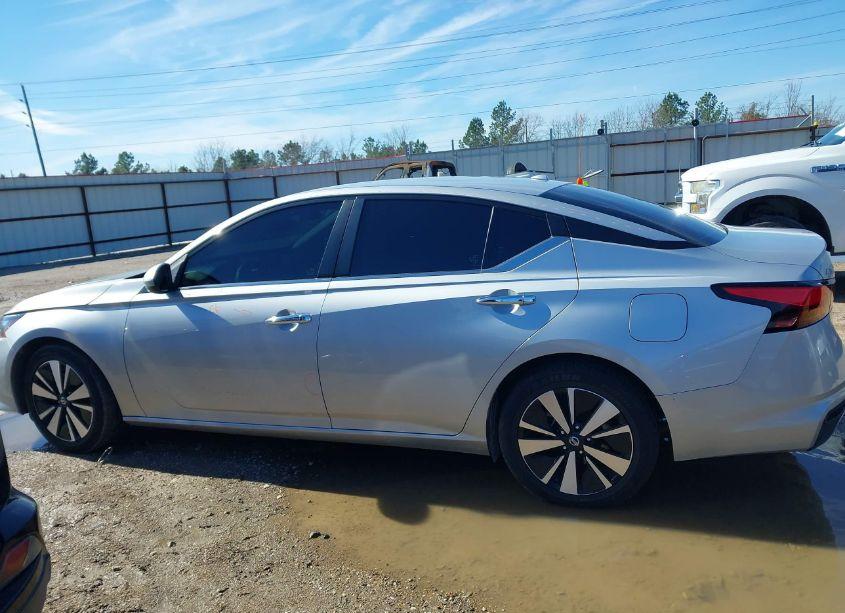 Photo 14 of 2022 Nissan Altima SV FWD (VIN 1N4BL4DV8NN371131)