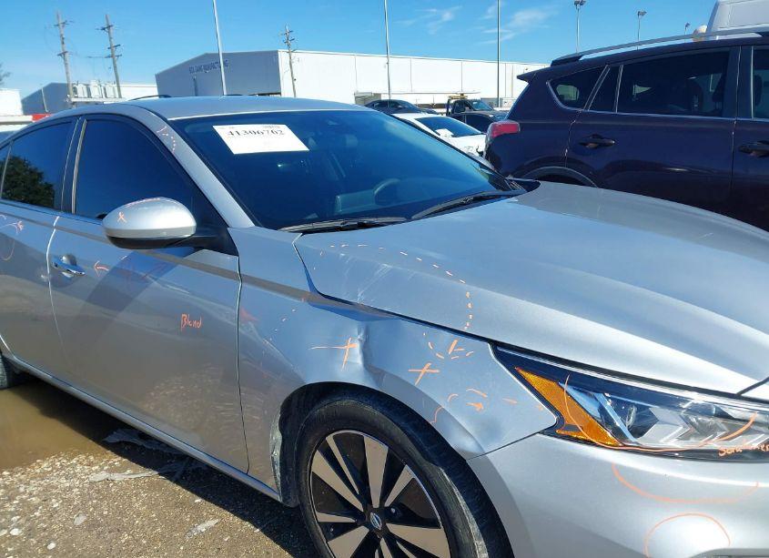 Photo 6 of 2022 Nissan Altima SV FWD (VIN 1N4BL4DV8NN371131)