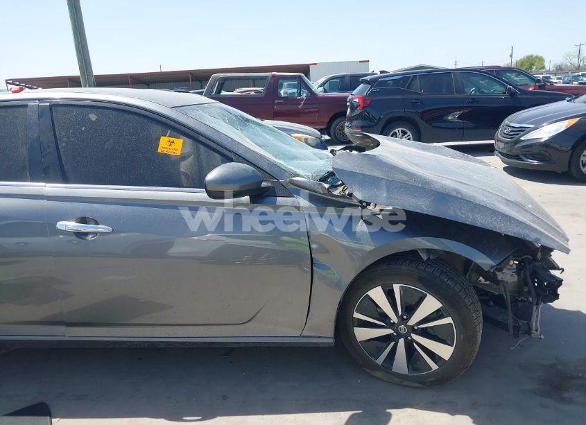 Photo 14 of 2022 Nissan Altima SV FWD (VIN 1N4BL4DV8NN381738)