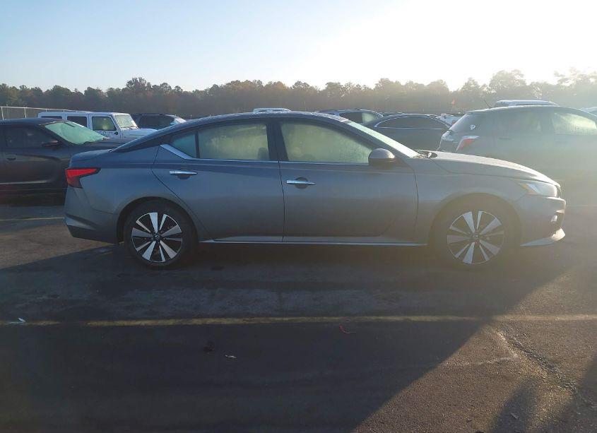 Photo 13 of 2022 Nissan Altima SV FWD (VIN 1N4BL4DV8NN400773)