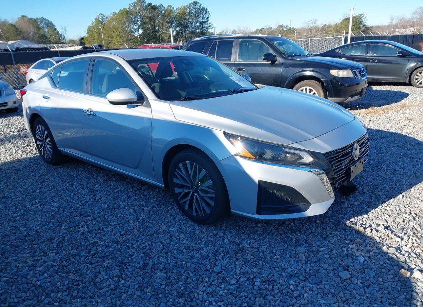 2023 Nissan Altima SV FWD (VIN 1N4BL4DV8PN337323) main photo