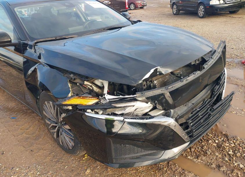 Photo 6 of 2023 Nissan Altima N/A (VIN 1N4BL4DV8PN341064)