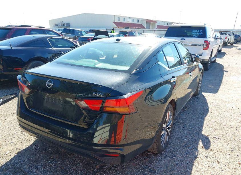Photo 4 of 2023 Nissan Altima SV FWD (VIN 1N4BL4DV8PN366188)