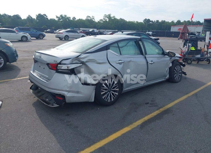 Photo 4 of 2023 Nissan Altima SV FWD (VIN 1N4BL4DV8PN379930)