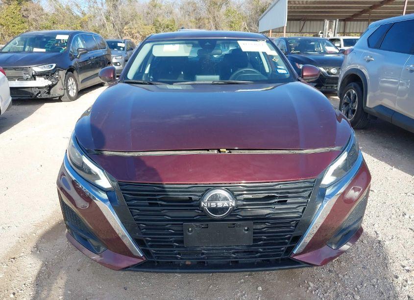 Photo 12 of 2023 Nissan Altima SV FWD (VIN 1N4BL4DV8PN383606)