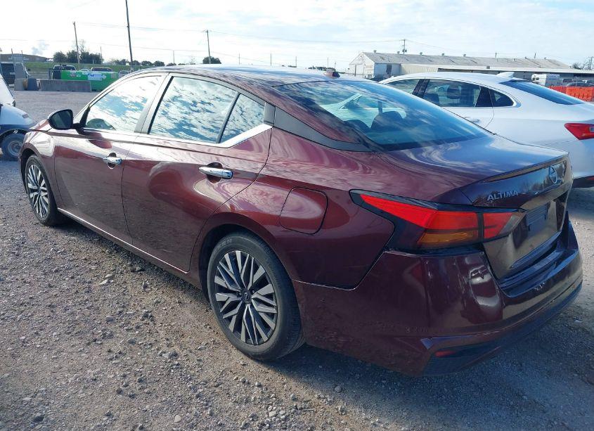 Photo 3 of 2023 Nissan Altima SV FWD (VIN 1N4BL4DV8PN383606)