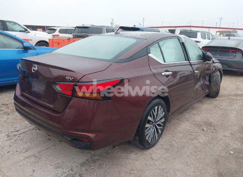 Photo 4 of 2023 Nissan Altima SV FWD (VIN 1N4BL4DV8PN384576)