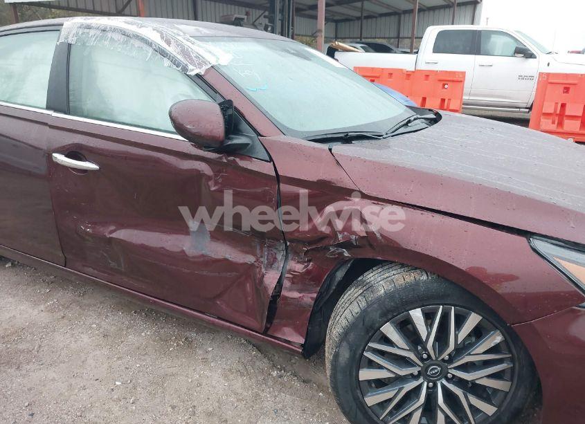 Photo 6 of 2023 Nissan Altima SV FWD (VIN 1N4BL4DV8PN384576)