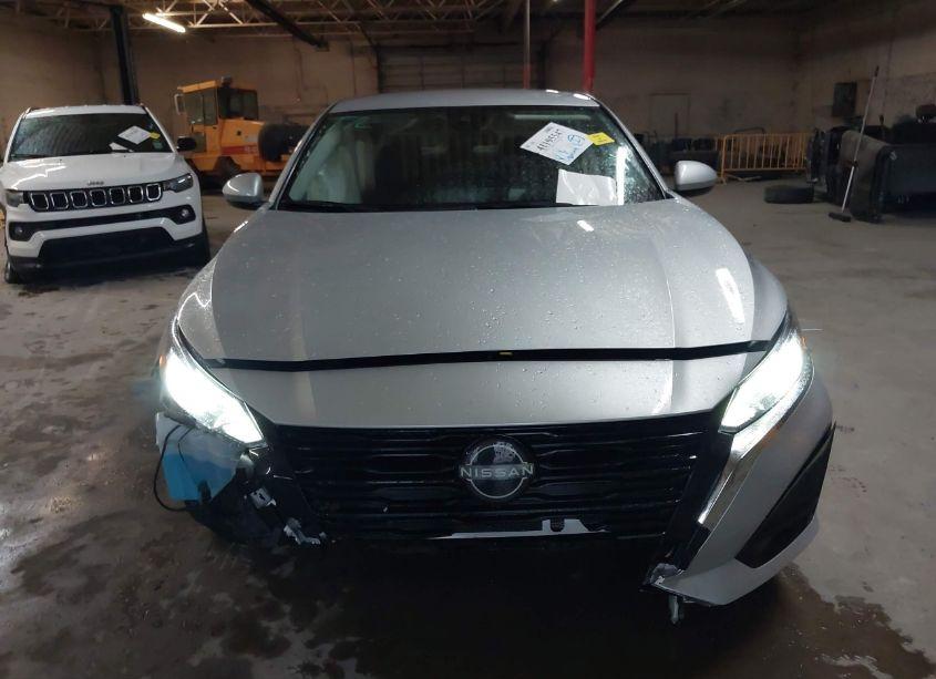Photo 12 of 2023 Nissan Altima SV FWD (VIN 1N4BL4DV8PN385632)