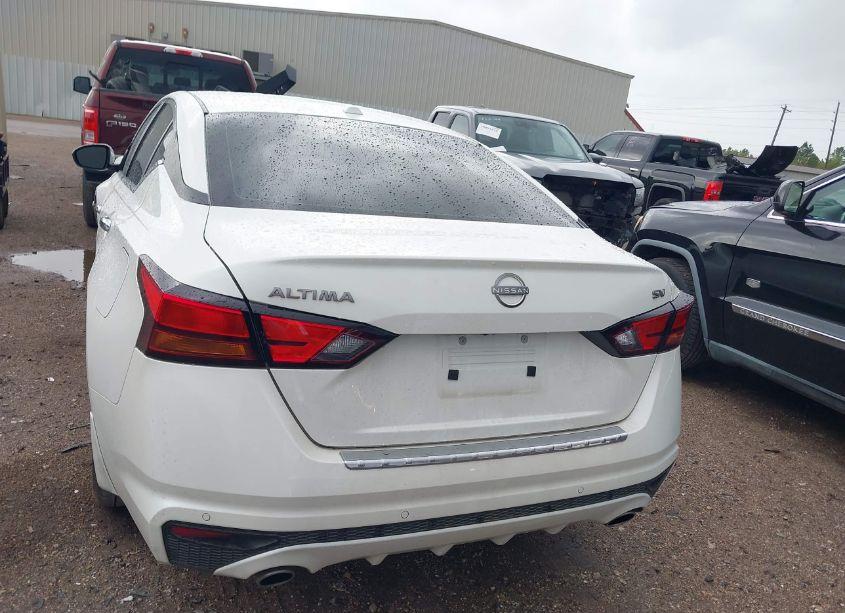 Photo 15 of 2023 Nissan Altima SV FWD (VIN 1N4BL4DV8PN423876)