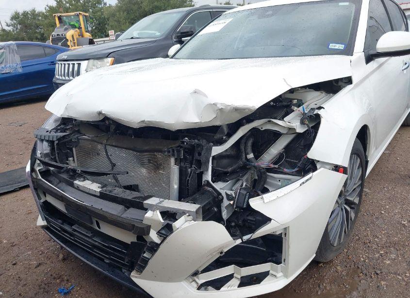 Photo 6 of 2023 Nissan Altima SV FWD (VIN 1N4BL4DV8PN423876)