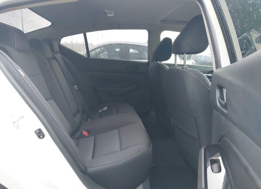 Photo 8 of 2023 Nissan Altima SV FWD (VIN 1N4BL4DV8PN423876)