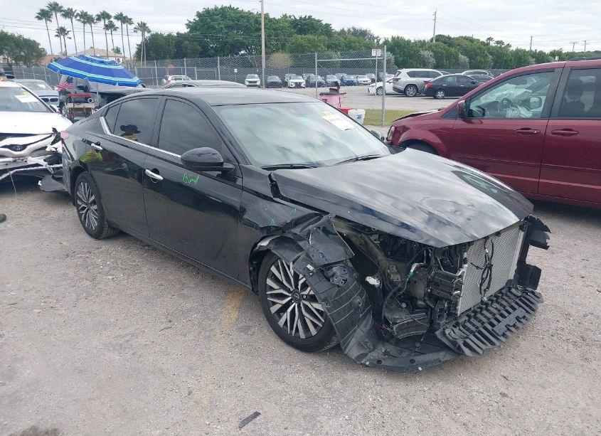 2023 Nissan Altima SV FWD (VIN 1N4BL4DV8PN424185) main photo