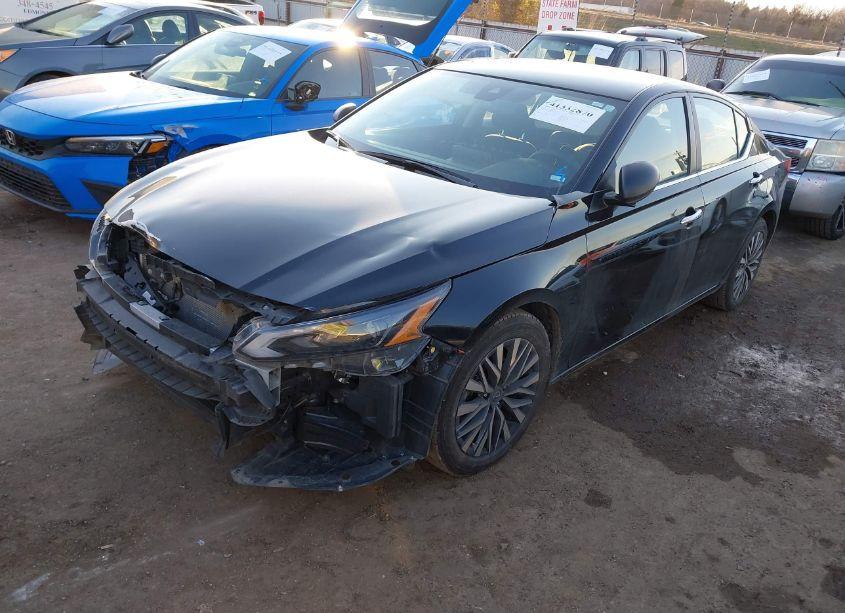 Photo 2 of 2024 Nissan Altima SV FWD (VIN 1N4BL4DV8RN307922)