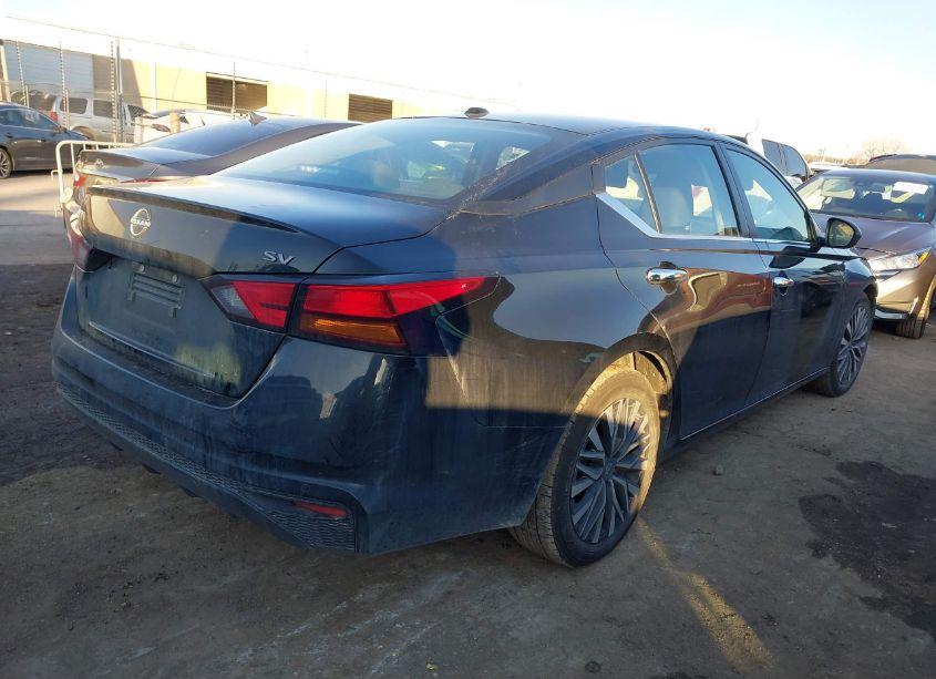 Photo 4 of 2024 Nissan Altima SV FWD (VIN 1N4BL4DV8RN307922)