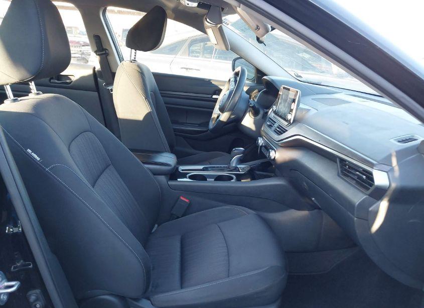 Photo 5 of 2024 Nissan Altima SV FWD (VIN 1N4BL4DV8RN307922)