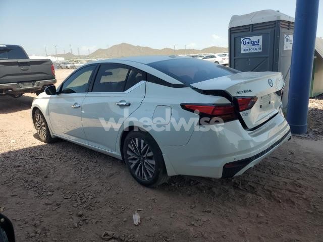 Photo 3 of 2024 NISSAN ALTIMA SV (VIN 1N4BL4DV8RN312683)