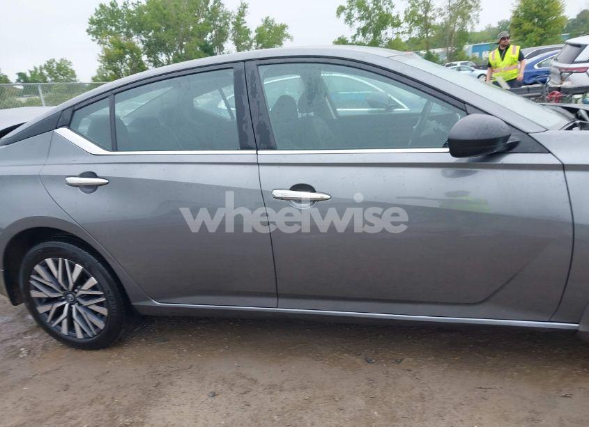 Photo 13 of 2024 Nissan Altima SV FWD (VIN 1N4BL4DV8RN331363)