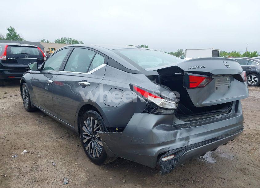 Photo 3 of 2024 Nissan Altima SV FWD (VIN 1N4BL4DV8RN331363)