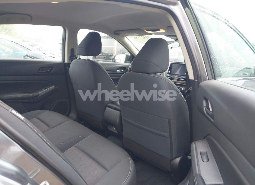 Photo 8 of 2024 Nissan Altima SV FWD (VIN 1N4BL4DV8RN331363)